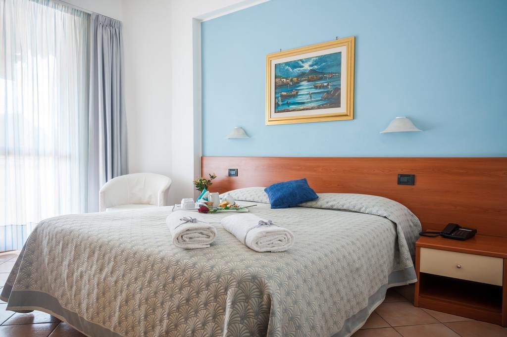 Hotel Bacco أسشيا المظهر الخارجي الصورة