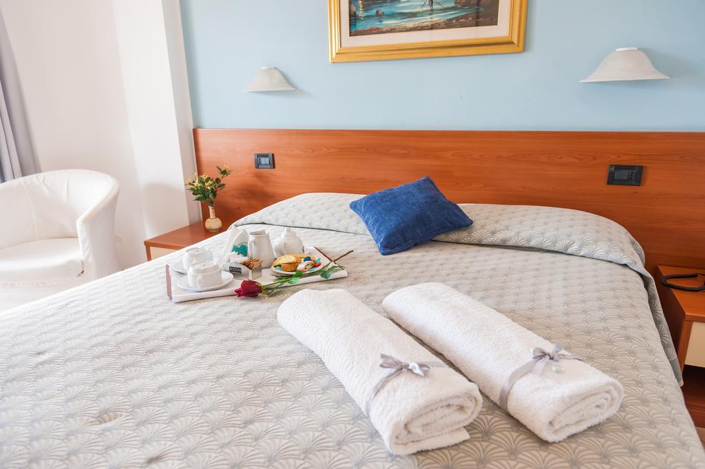 Hotel Bacco أسشيا المظهر الخارجي الصورة